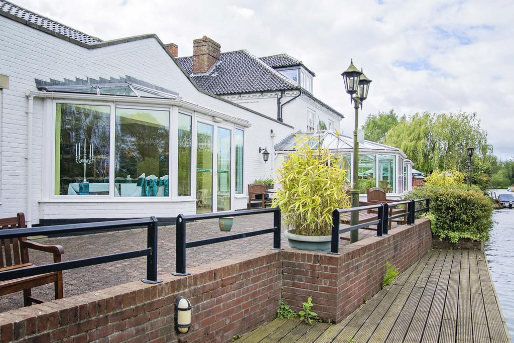Waveney House Hotel ベックレス エクステリア 写真